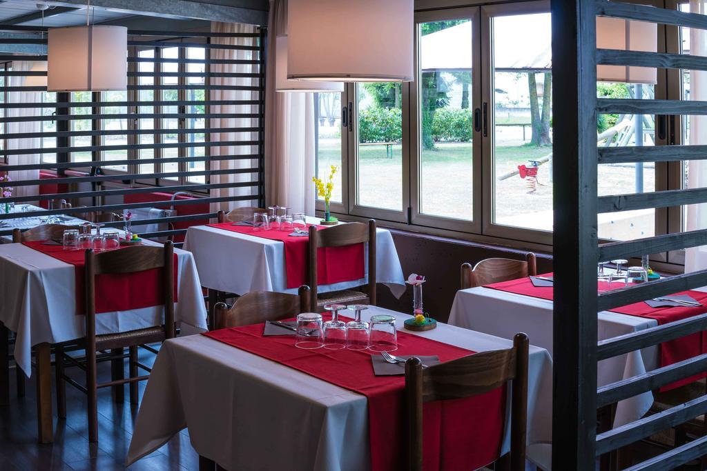 Ristorante Albergo Al Donatore Teòr Eksteriør billede